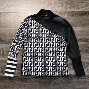 🌹 CHICME Mock Neck Zip Detail Top 🌹